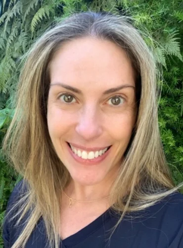 Dra. Juliana Renofio Martins Schlaad